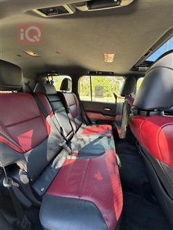 تۆیۆتا لاند کروزەر